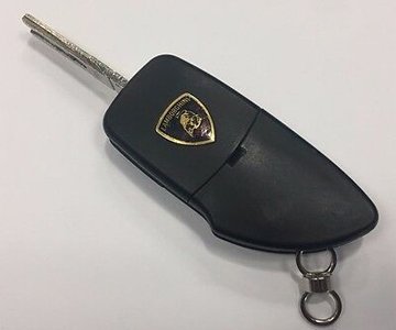 Lamborghini Anahtar